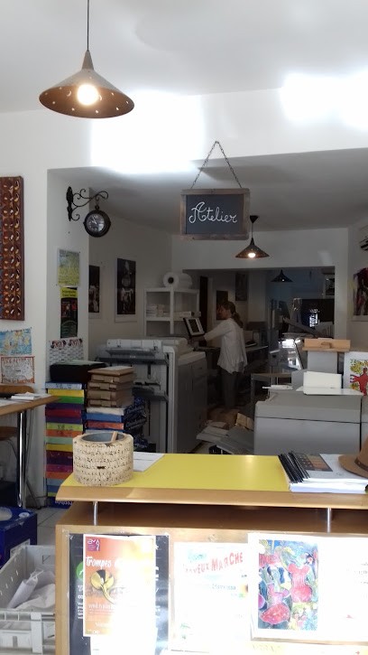 Faustan, Reprographe à Langon