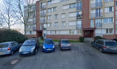 Hmidi Laura, Reprographe à Achères